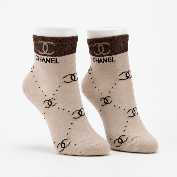 جوراب نیم ساق پنبه طرح شنل (Chanel) بژ/کرم با لبه شکلاتی